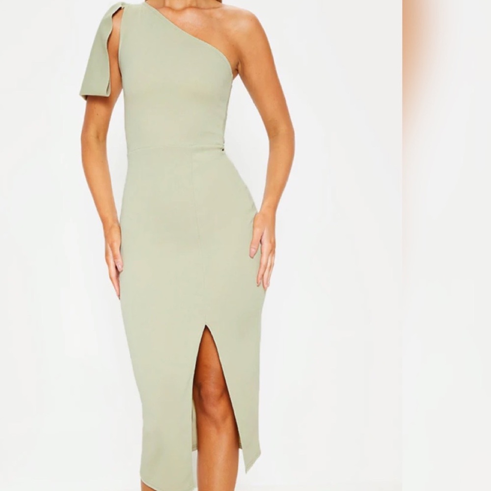 Sage Prettylittlething dress EUC